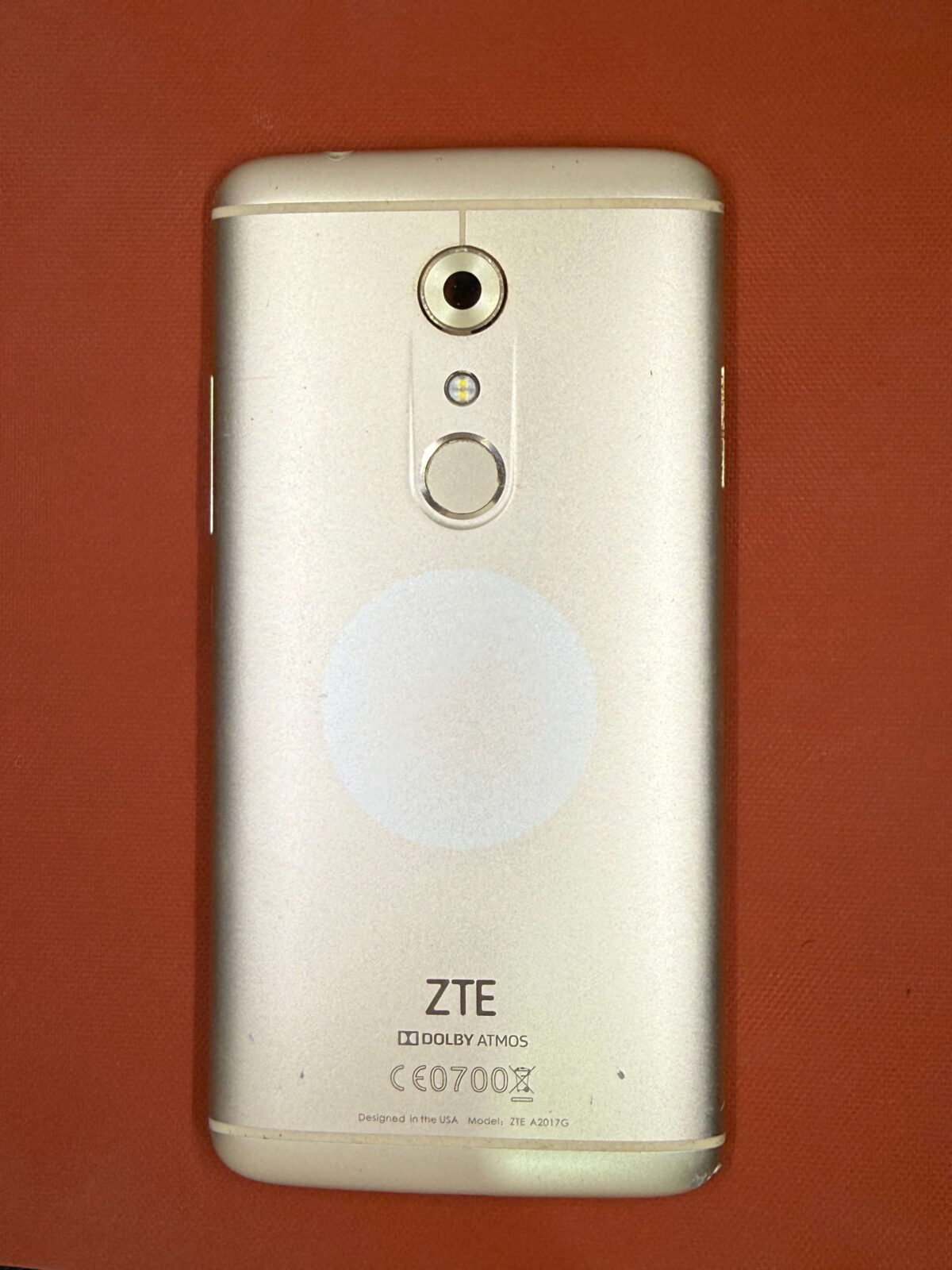 Arriere  + Emprinte ZTE AXOM – Image 2