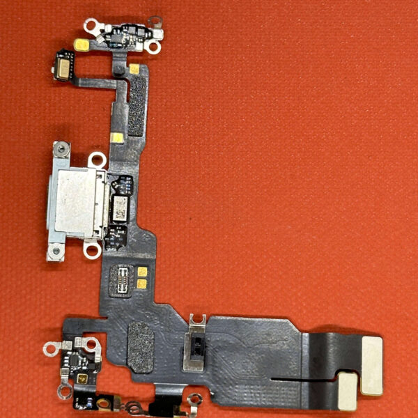 Sub Charge iPhone 15