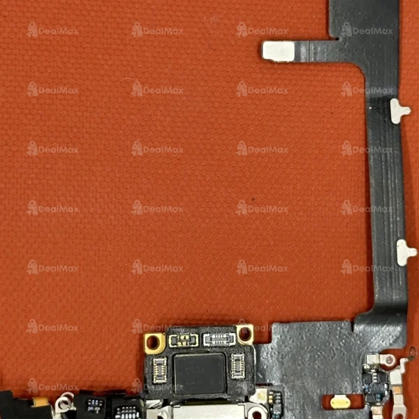 Sub Charge iPhone 11 Pro