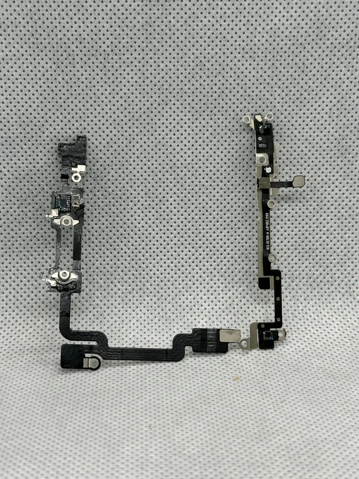 Nappe Réseau  D Interconnection Flexor Logic iPhone XR