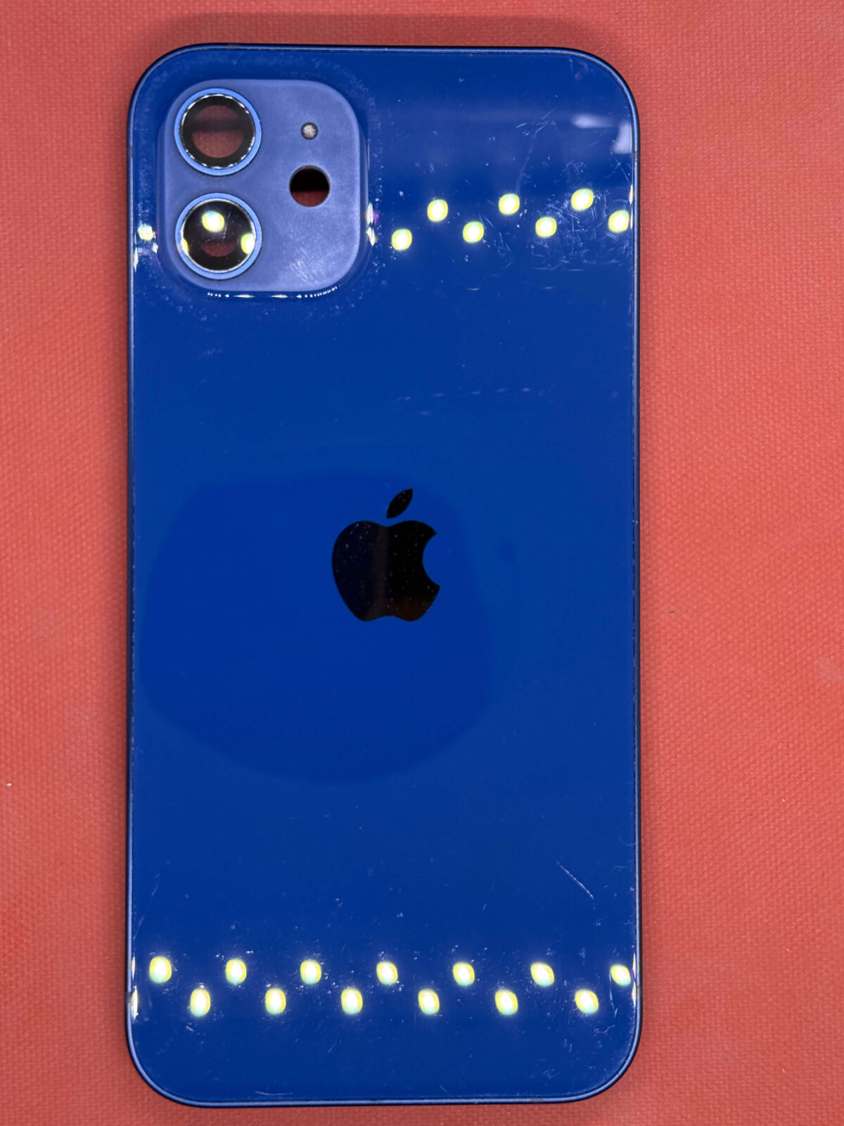 Chassais iphone 12 (Couleur: Bleu-Ciel)